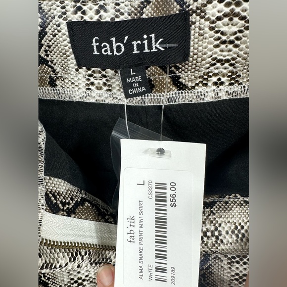 NWT Fab'rik Women's Snakeskin Print Skirt Size Large - Picture 4 of 10